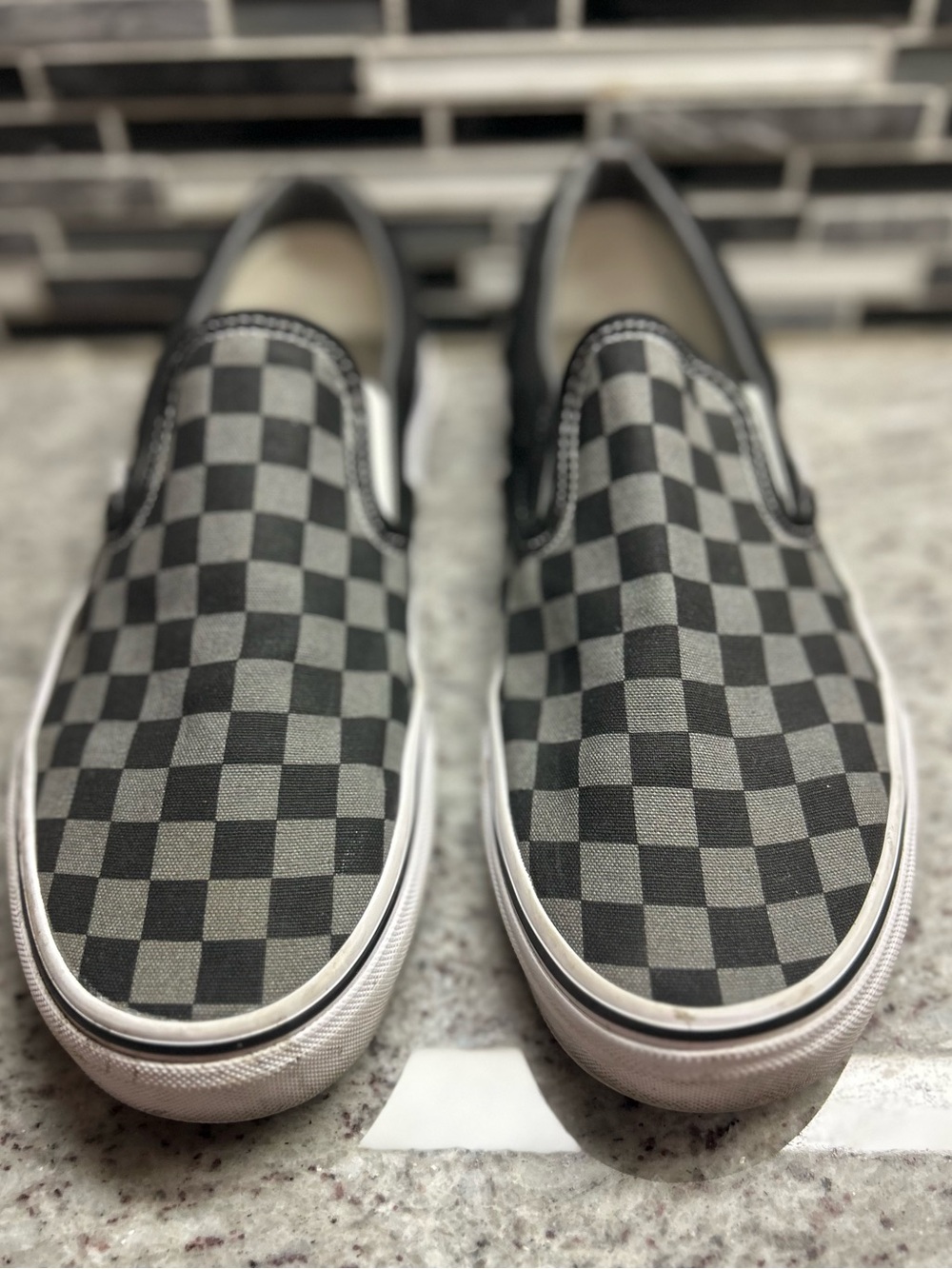 Vans Men's Black & Gray Checkered Slip-On Canvas Shoes size 8, women’s 9.5 - Picture 2 of 7